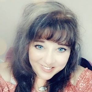 Meet your Posher, Sally